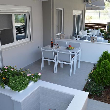 Aqua Luxury Villas Nea Poteidaia Esterno foto