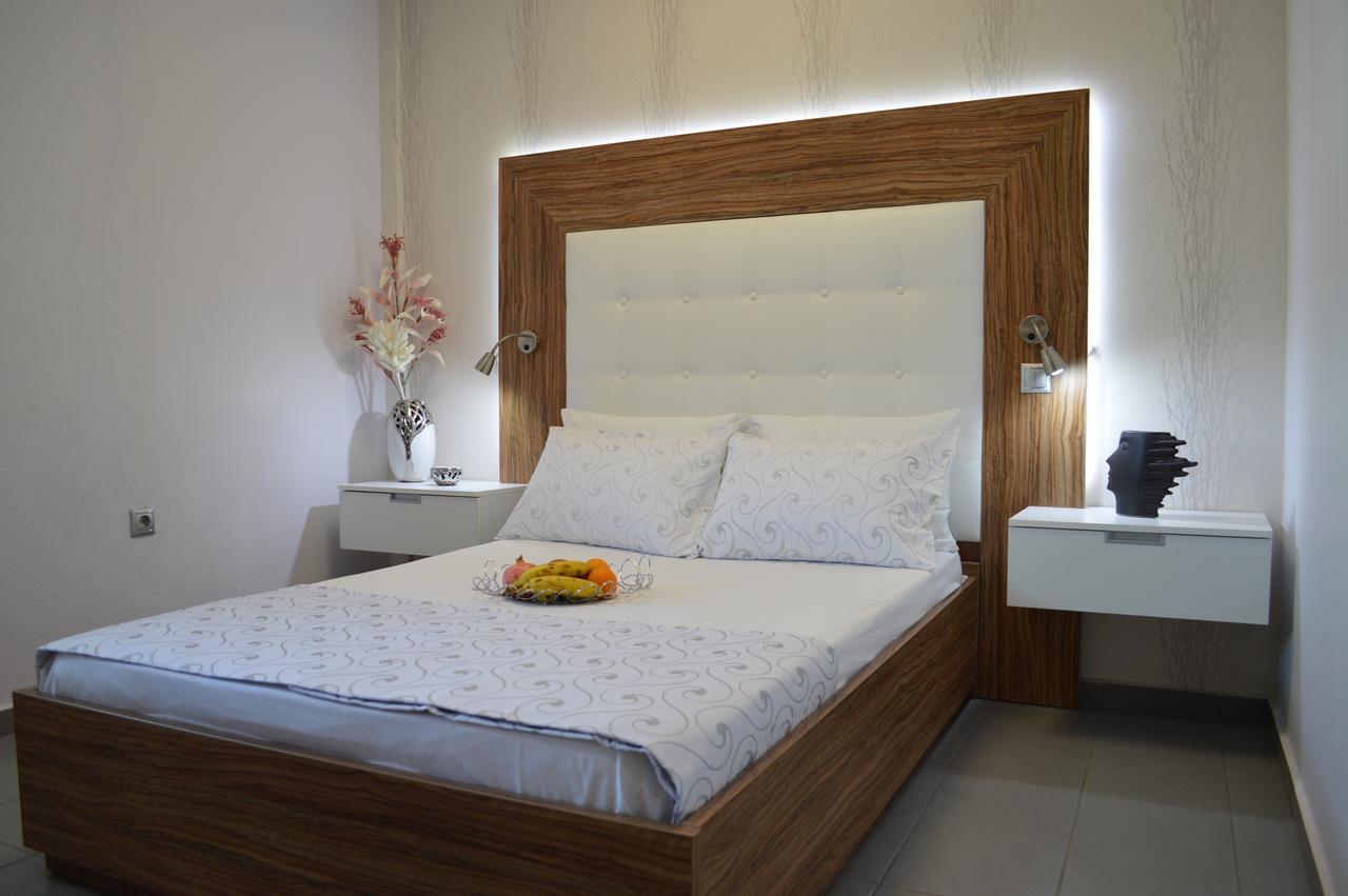 Aqua Luxury Villas Nea Poteidaia Camera foto
